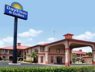 Days Inn & Suites By Wyndham Braunig Lake Elmendorf Kamer foto